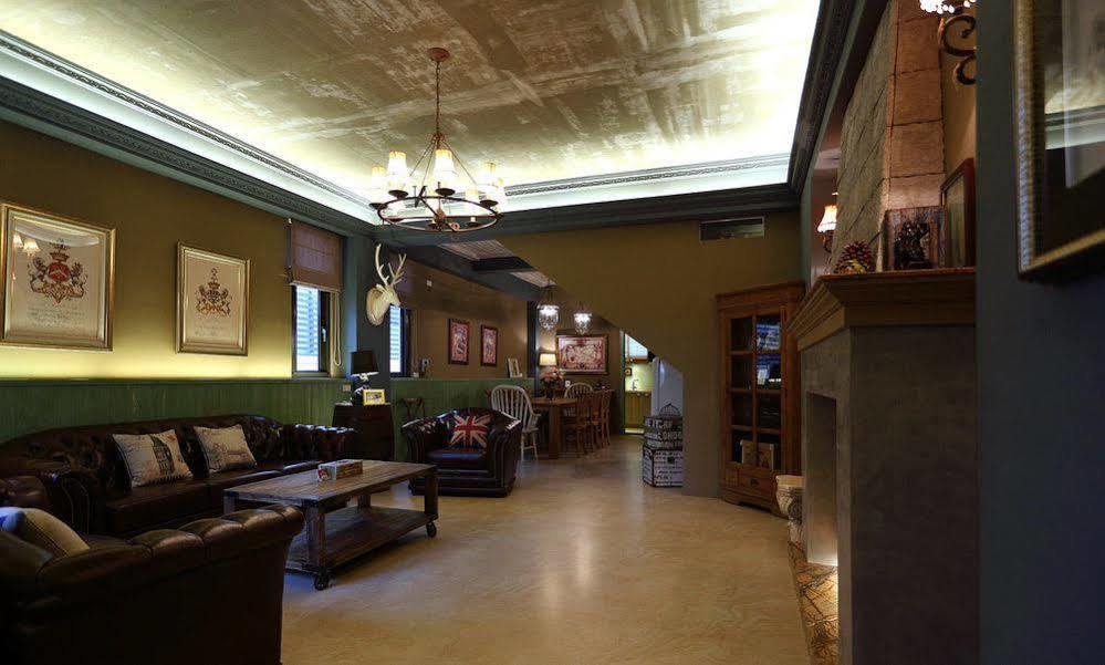 Hualien Edinburgh Homestay Extérieur photo